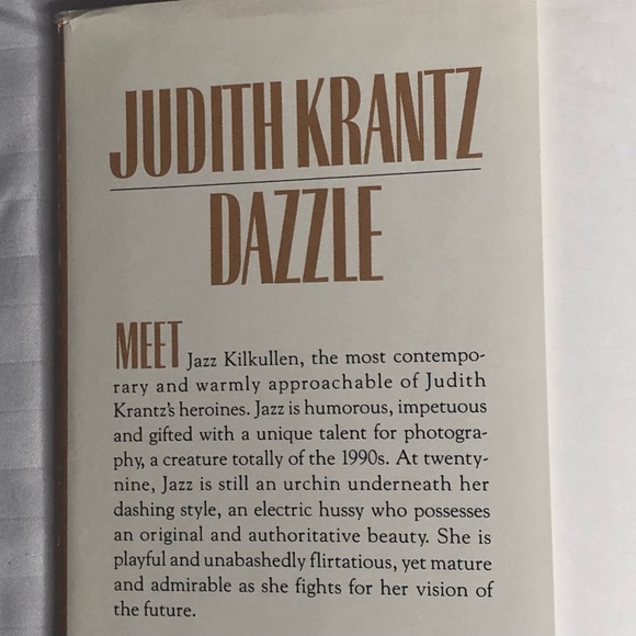 Judith Krantz hardback book Dazzle - Picture 4 of 4